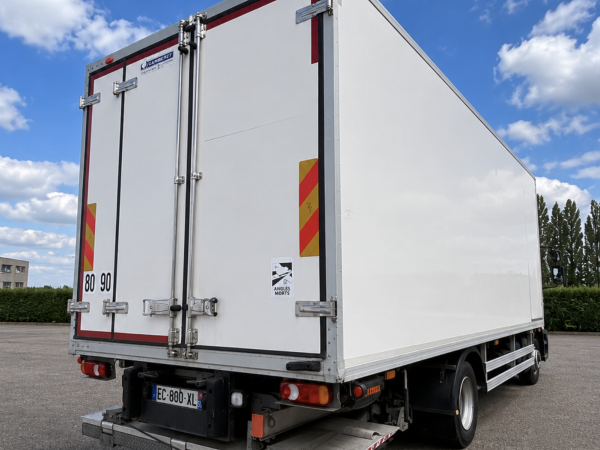 RENAULT D12 CAISSE FRIGO