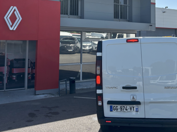 RENAULT TRAFIC FOURGON