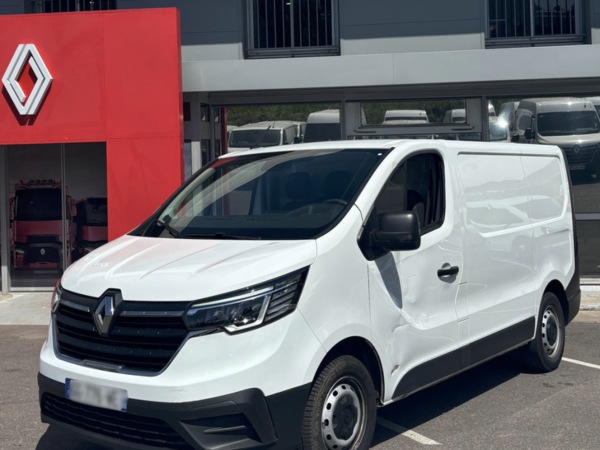 RENAULT TRAFIC FOURGON