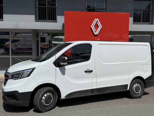 RENAULT TRAFIC FOURGON
