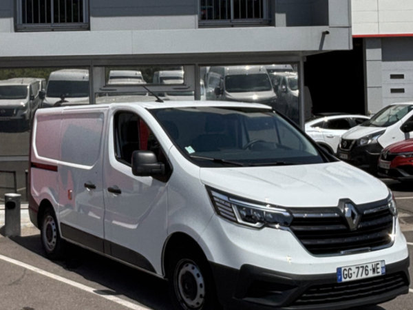 RENAULT TRAFIC FOURGON