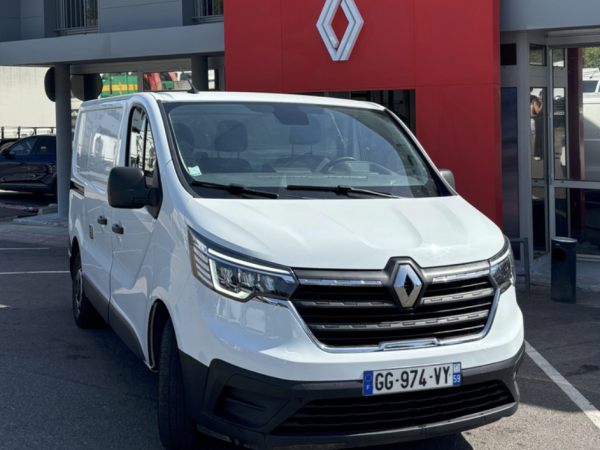 RENAULT TRAFIC FOURGON